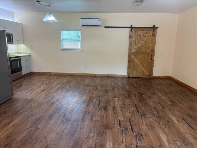 Building Photo - 3118 Timber Ln