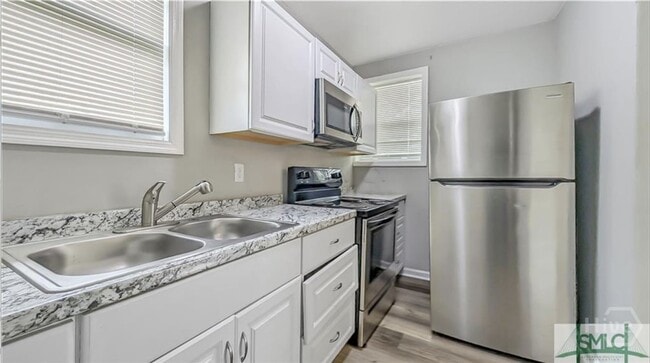Building Photo - 508 W 32nd St Rental
