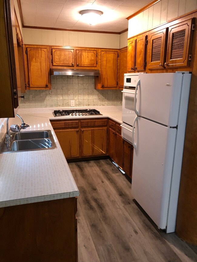 Photo - 1203 Benton Ave