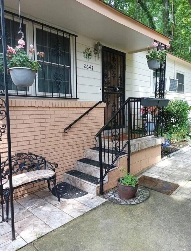 Photo - 2644 Mirror Ave
