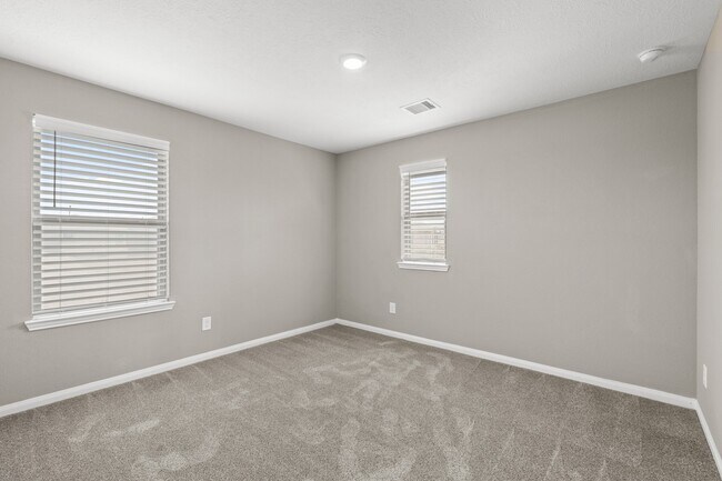 Building Photo - 5266 Tall Tower St