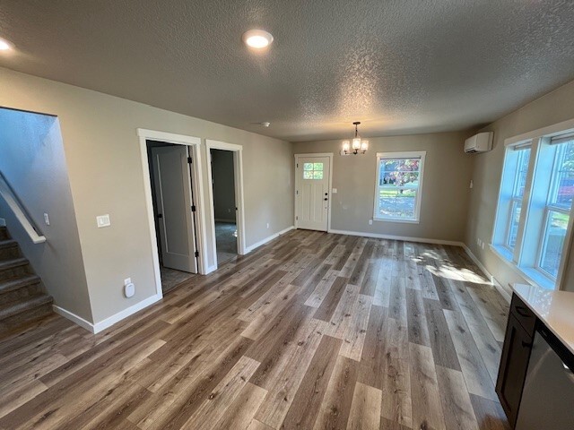 Photo - 1110 Cottage St NE