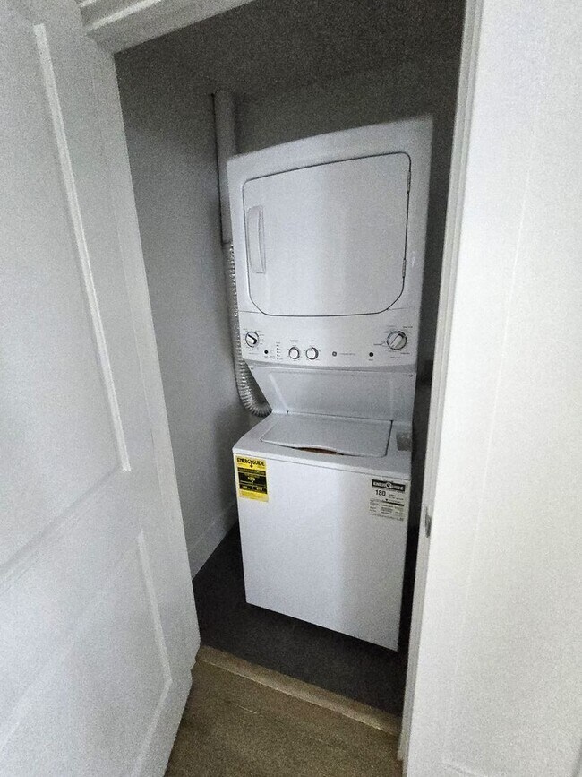 Photo - 3920-3922 1/2 Brighton Unit 3922 1/2 Brighton Ave