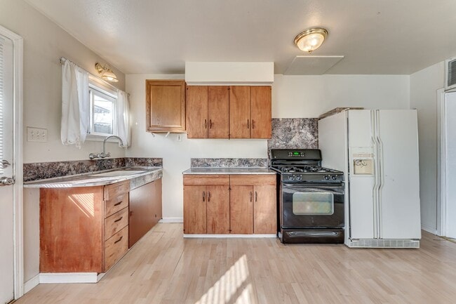 Photo - Sparks Duplex