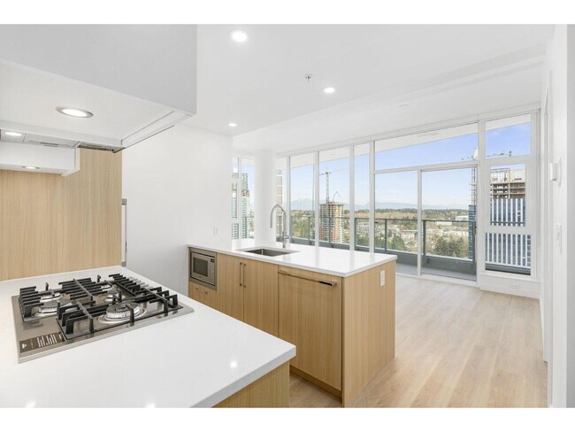 Photo - 9675 King George Blvd Unit 2707