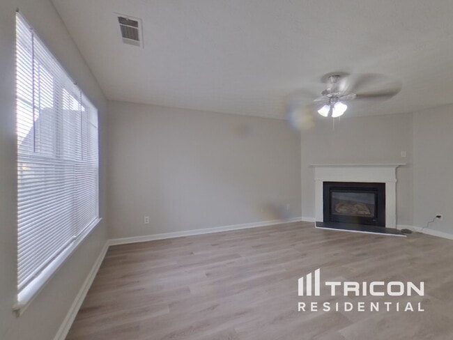 Photo - 176 Spring Walk Wy