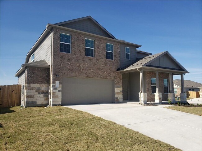 Photo - 111 Bear Oak St
