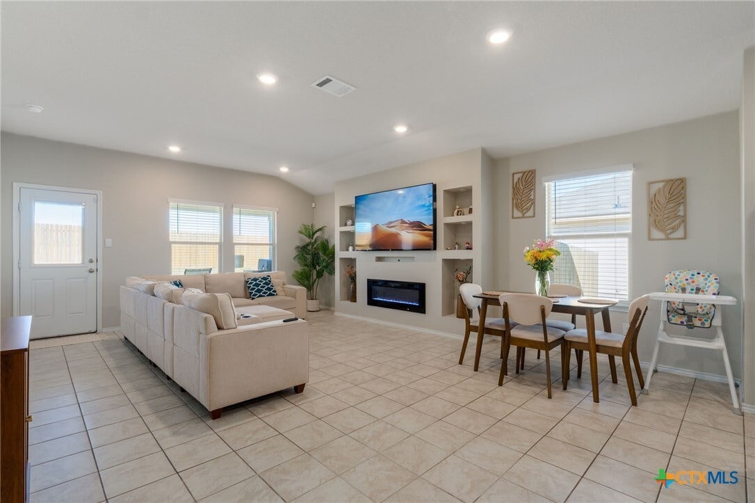 Photo - 5105 Natalia Rd