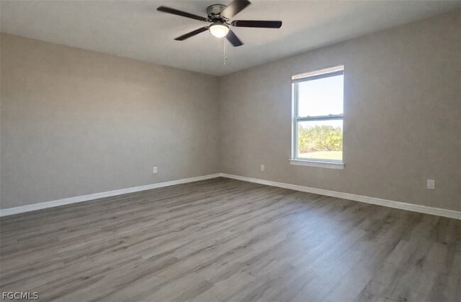 Photo - 3108 73rd St W