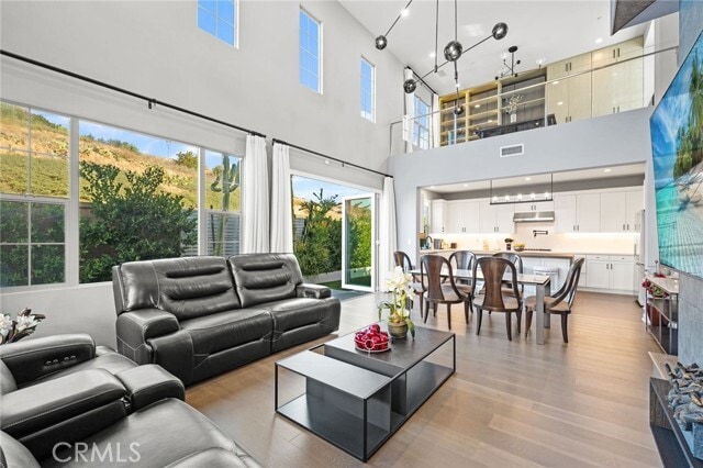 Building Photo - 109 Soaring Eagle