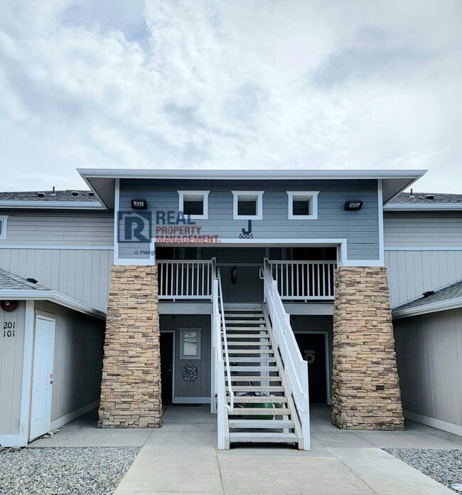 Building Photo - 6005 Chapel Hill Blvd Unit J 101 Rental