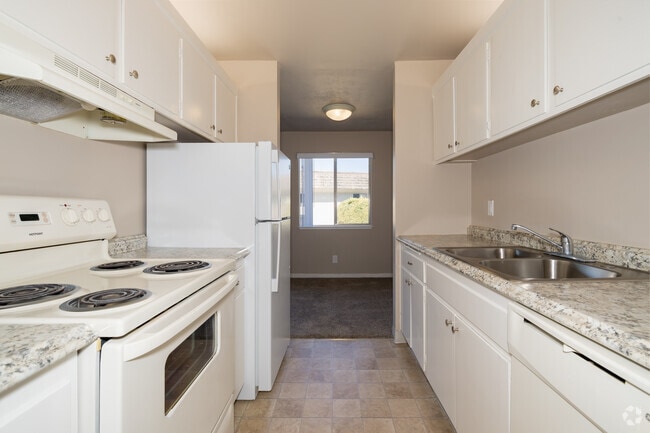 2BR, 1.25BA - 940SF - Kitchen