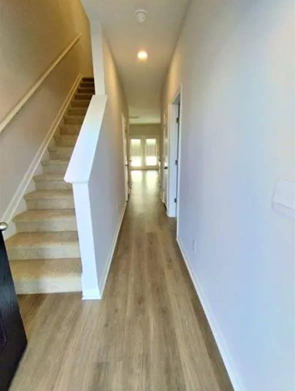 302 Carr Ln