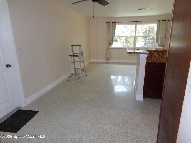 Photo - 1819 Poinsetta Blvd