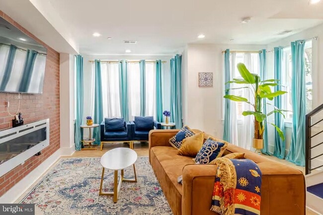 Photo - 1417 Montello Ave NE