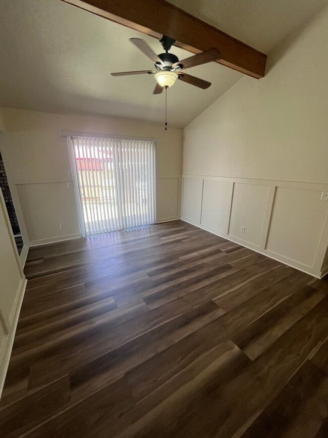 Photo - NICE UPDATED DUPLEX IN SACRAMENTO!!