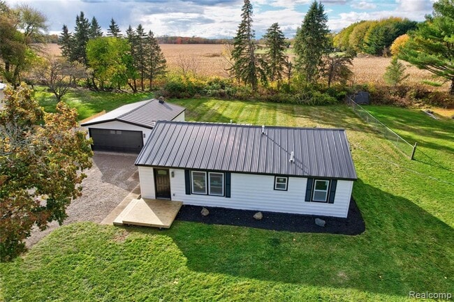 Photo - 1445 N Seymour Rd