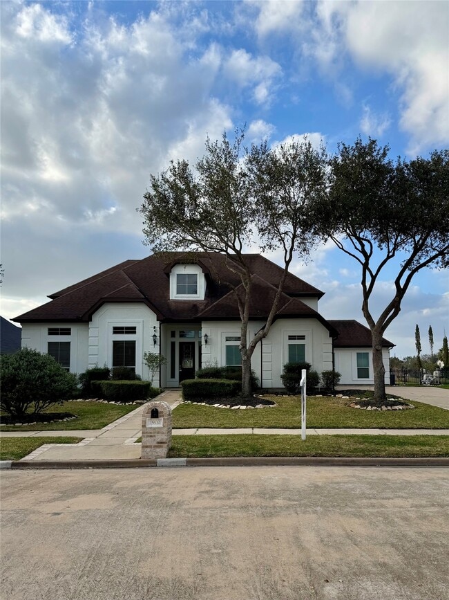 Photo - 1902 Sparrows Ridge