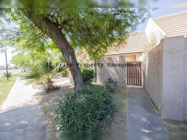 Building Photo - 7314 N 43rd Ave