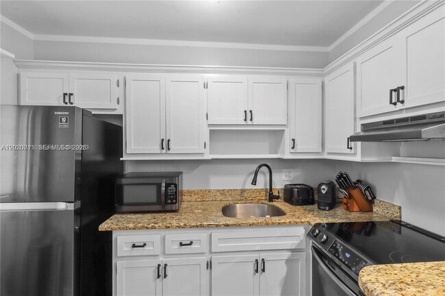 Photo - 2420 SE 17th St Unit 301C