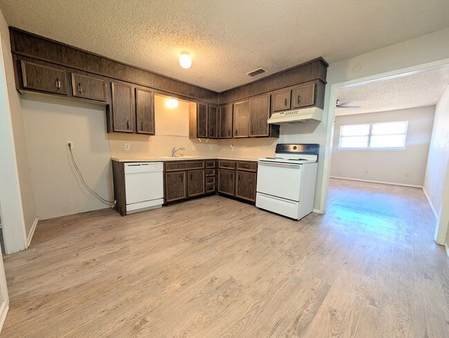 Photo - 6509 21st St Unit B