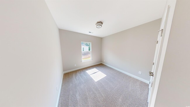 Building Photo - 1016 Moen Lp