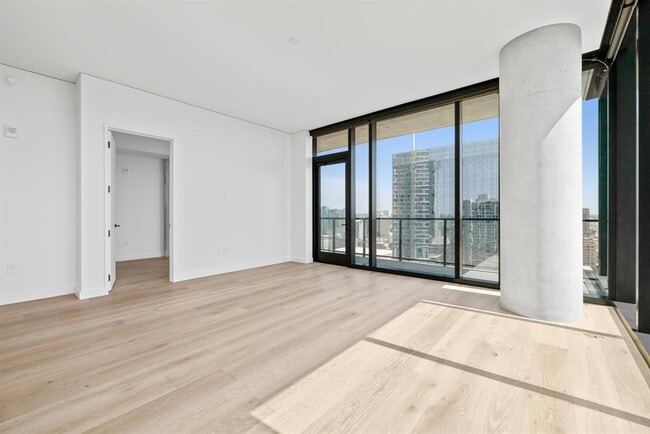 Photo - 610 Davis St Unit 2712