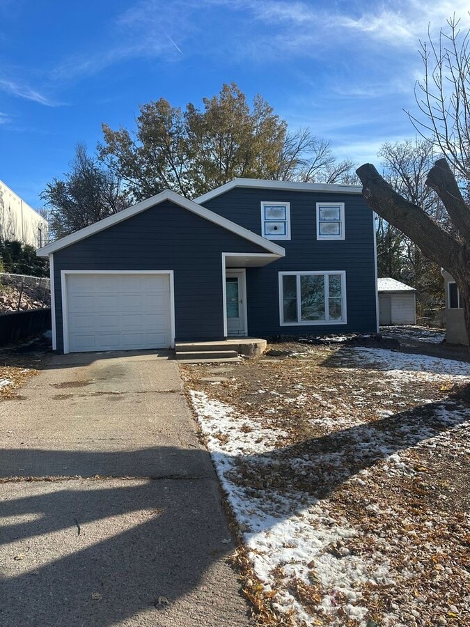 Coming Soon! 3 bedroom 1 bath - Coming Soon! 3 bedroom 1 bath