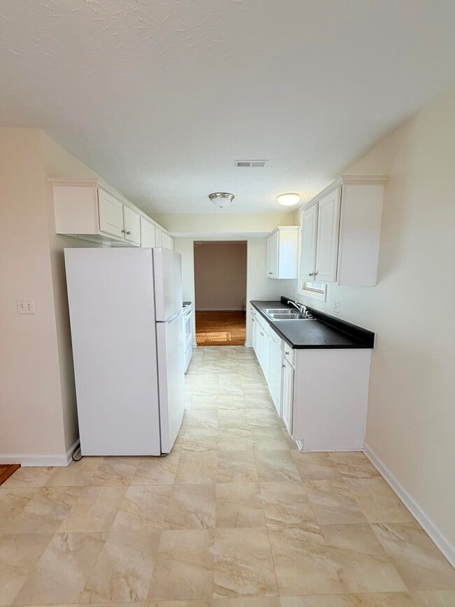 Photo - 218 Wayne Dr