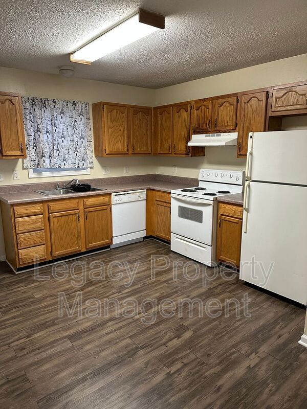 Photo - 705 Providence Rd