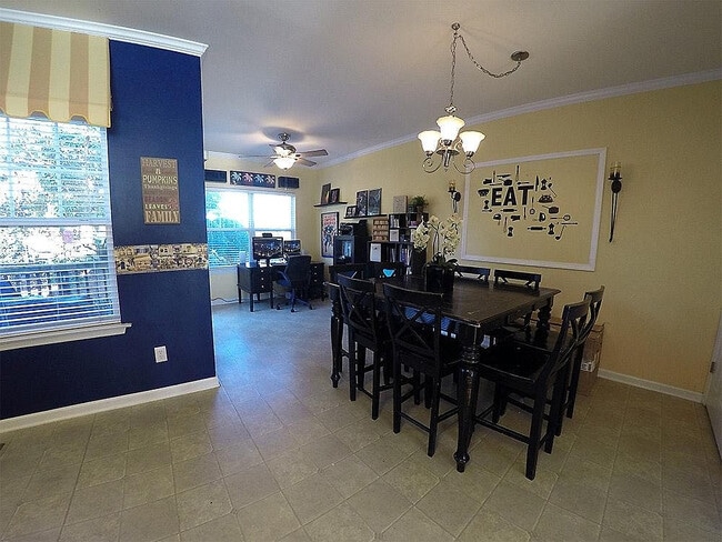 Room in Townhome on Haywards Heath Ln