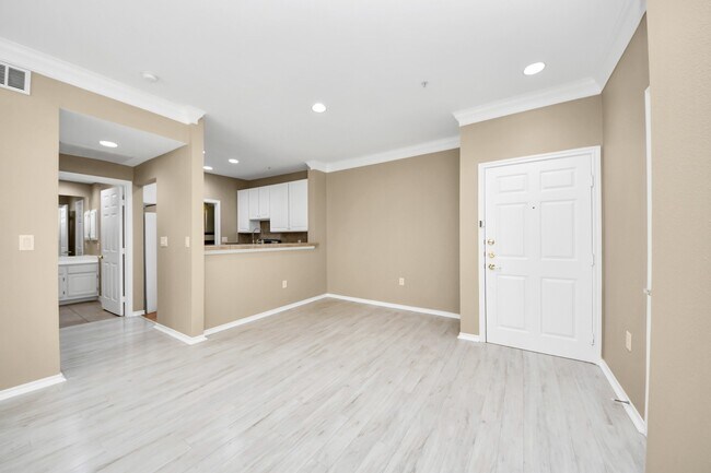 Photo - 2400 McCue Rd Unidad 333