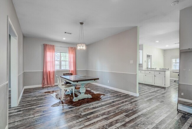 Photo - 9010 Carousel Ln
