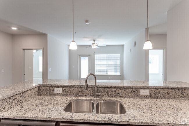 3BR, 2BA - 1295SF Azalea - Kitchen