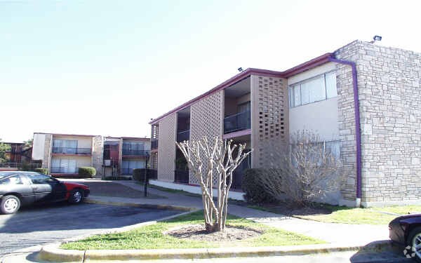 Photo - Metropolitan