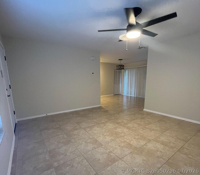 Photo - 2030 SE Watercrest St