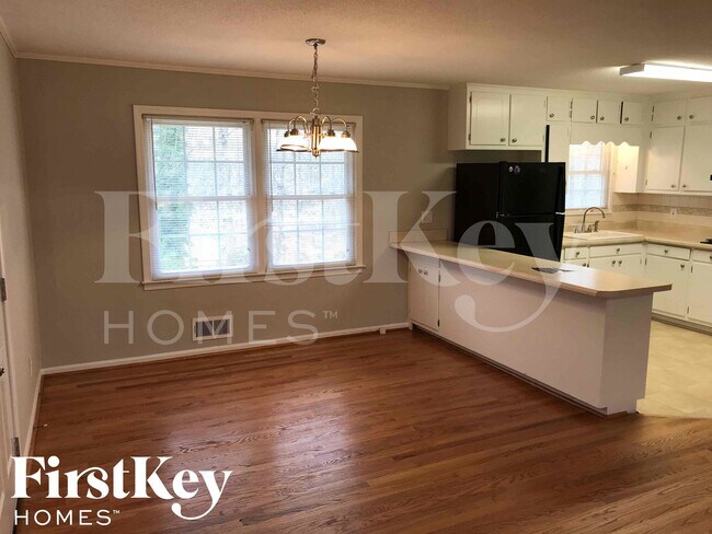 Photo - 147 Shady Ln Cir