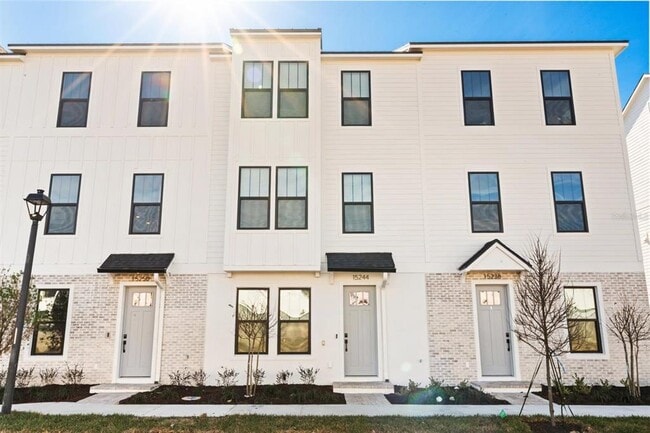 Building Photo - 15244 Groveside Rd