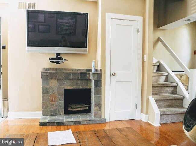 Photo - 1933 Rodman St