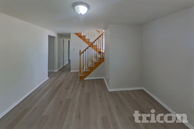 Photo - 1634 Keaton Ln