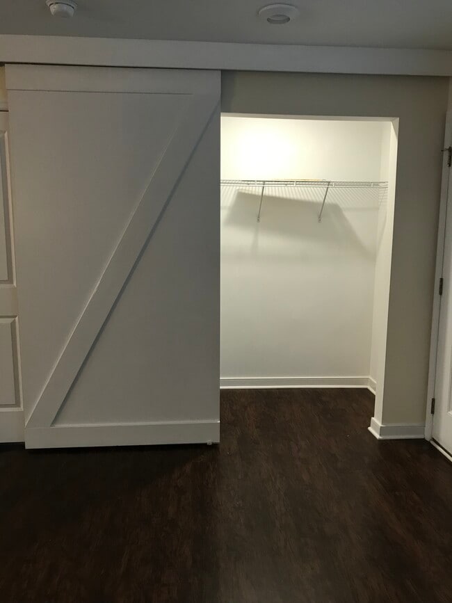 Photo - 1505 Stonewall Manor Dr