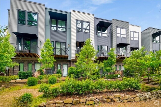 Building Photo - 2199 Lenox Rd NE Rental