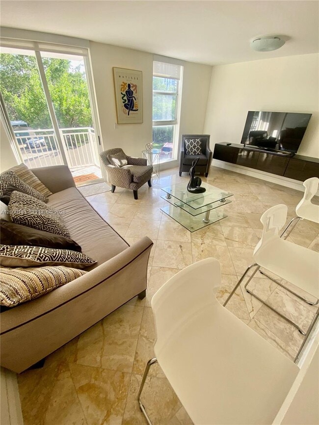 Photo - 16590 NE 26th Ave Unit 202