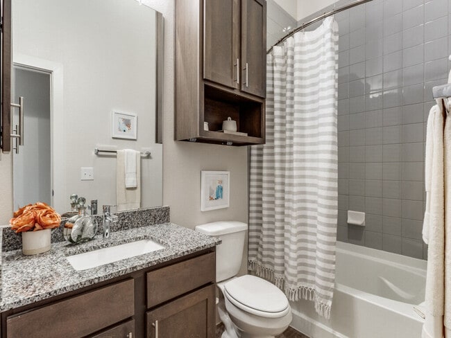 Palladium Carver Living