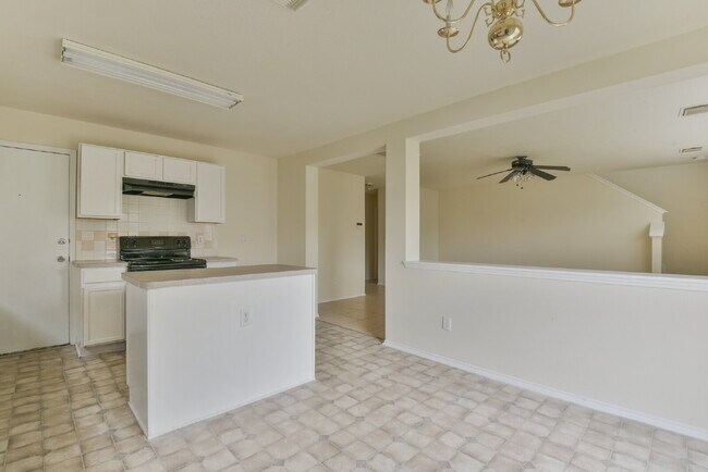 Photo - 5719 Clerkenwell Dr