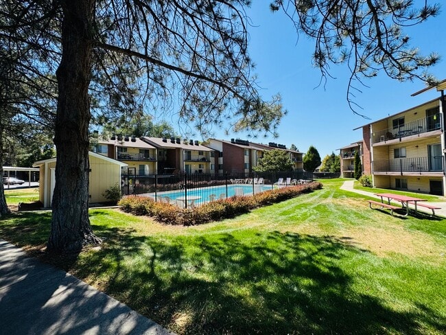 Photo - Spacious 2 bed/2 bath in Millcreek-**Move in Special-1/2 off first month** Unit 4693B