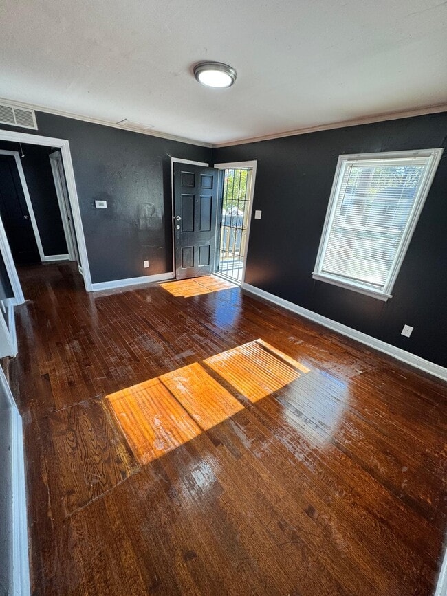 Photo - 3154 Hopkins Ave