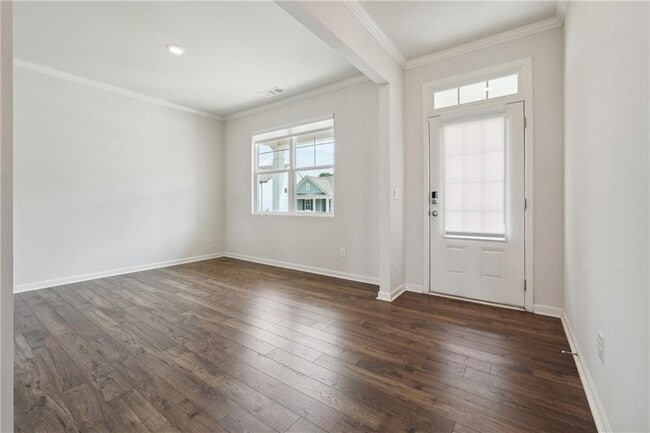 Photo - 100 Fernbrook Trl