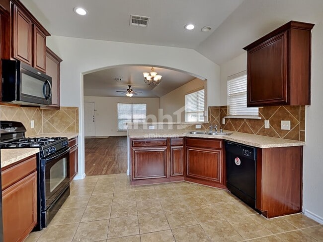 Photo - 1116 Lake Hollow Dr