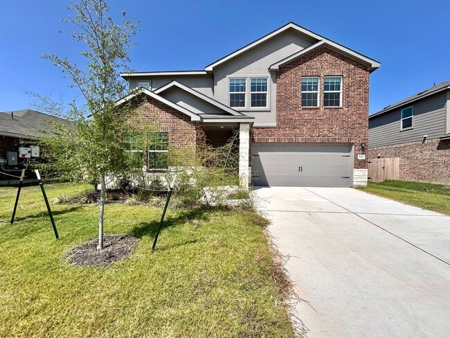 Building Photo - MOVE IN SPECIAL- $250 OFF FIRST MONTHS REN... Rental